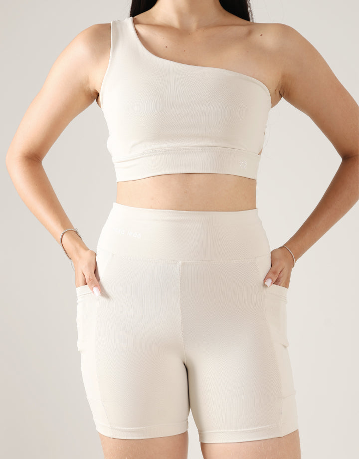 Top Essence + Short Off White